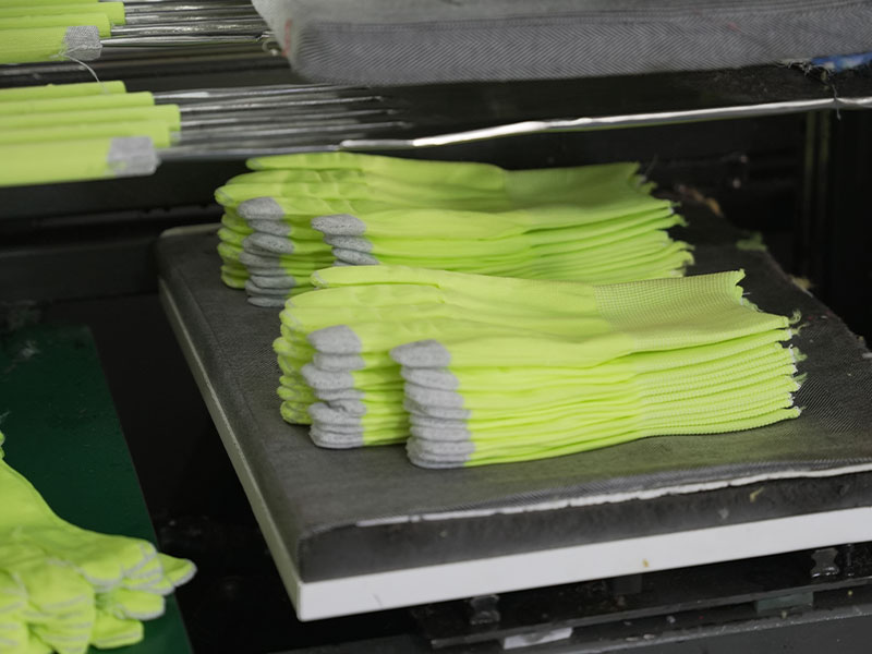 Welke handschoen wordt aanbevolen voor schoonheidsspecialisten? Nitril gids